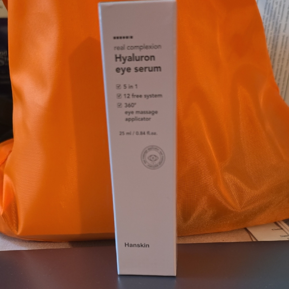 Hyaluron Eye Serum - White